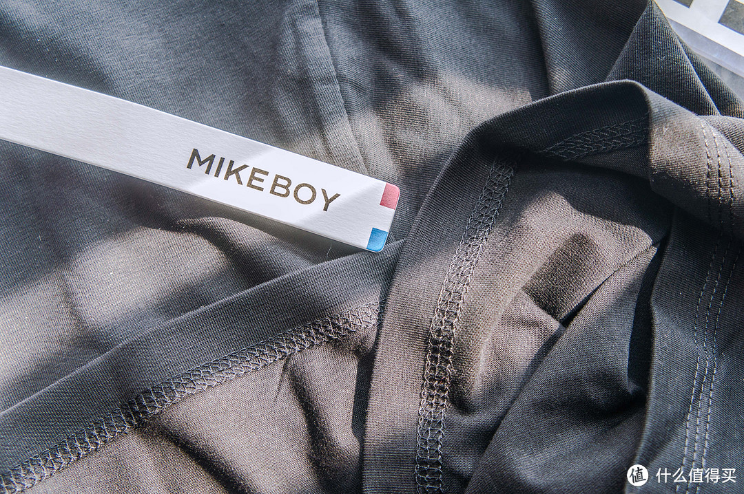 简约好看!清凉透气!Mikeboy比心款T恤!