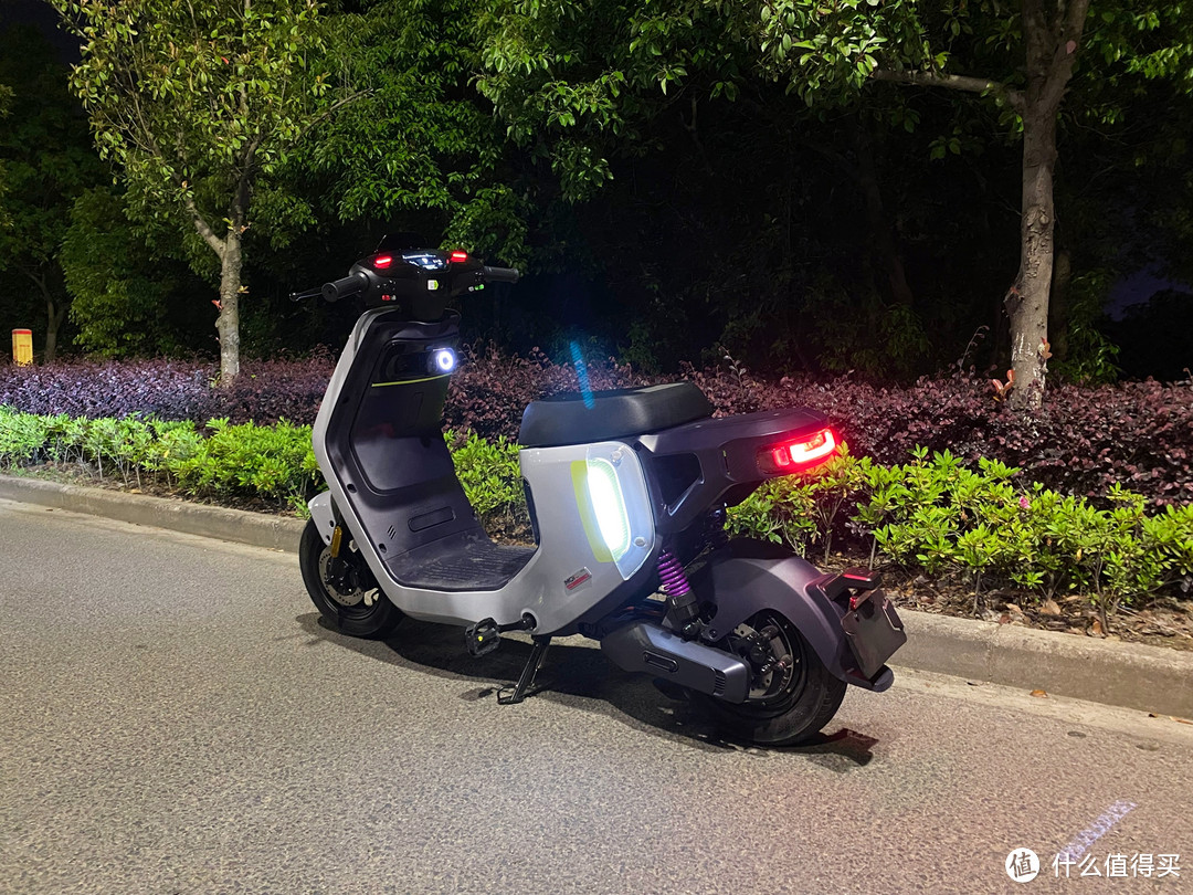 170km超長續航的新國標電動車來了!小牛電動mqi l頂配版深度騎行體驗