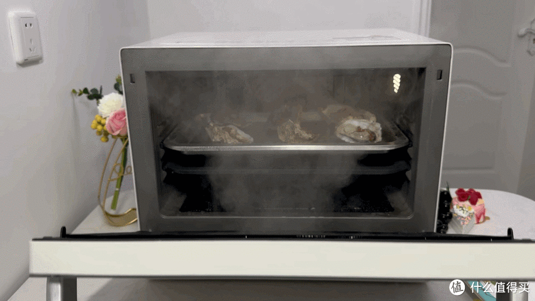 美食大放异彩，宜盾普星鲜厨微蒸烤一体机：超大容量，畅享微蒸烤的无限可能