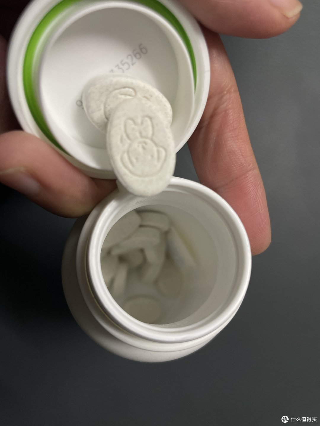 汤臣倍健钙铁锌咀嚼片，让孩子健康成长！