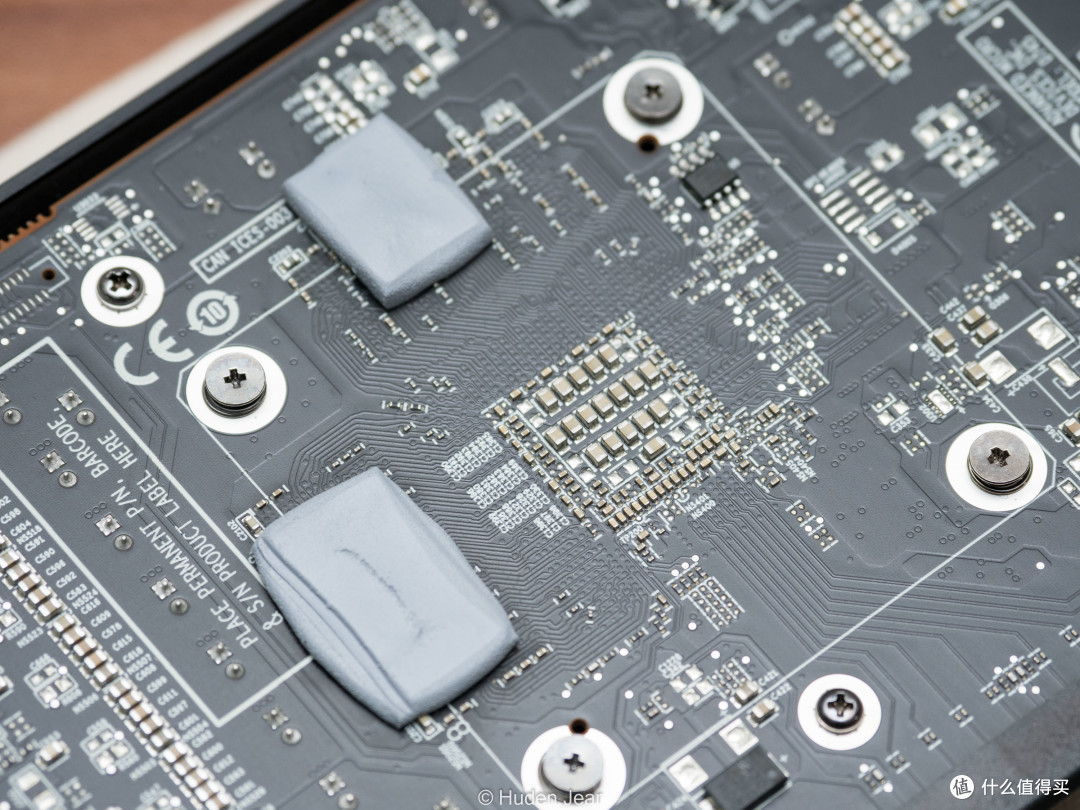 AMD Radeon RX7600首发测试：AMD的甜点补完计划！