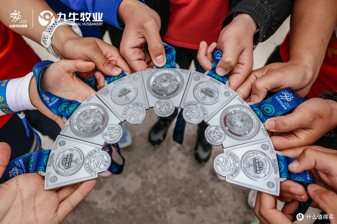 赛事照片、半马奖牌