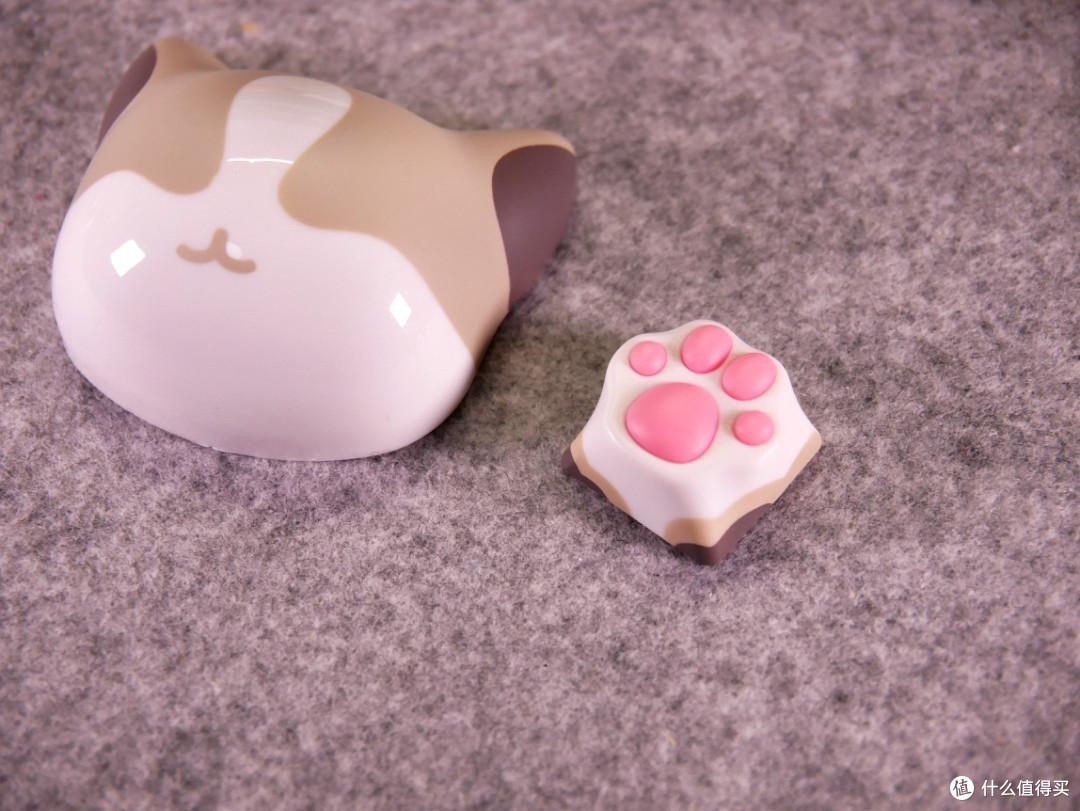 可爱猫咪奇遇记——ZOMO 二代猫爪键帽分享
