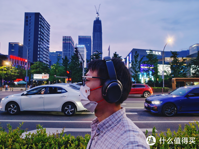 三维空间音频，JBL TOUR ONE M2头戴式降噪耳机，带你聆听新“静”界