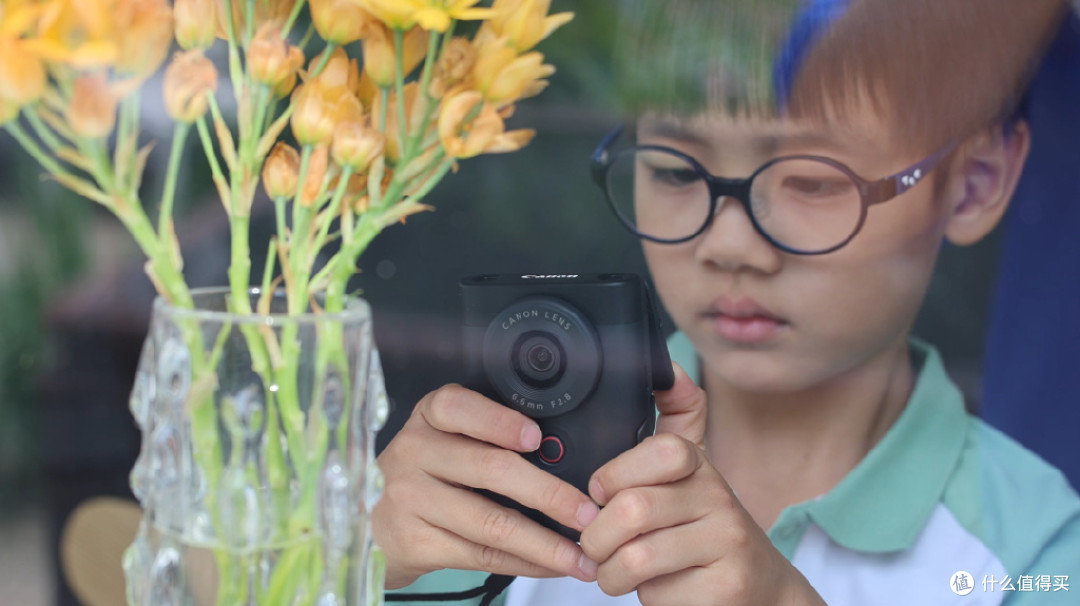 试玩佳能PowerShot V10掌中VLOG机