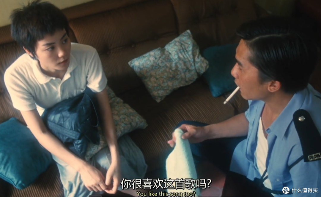 《重庆森林》,城市中的爱与孤独