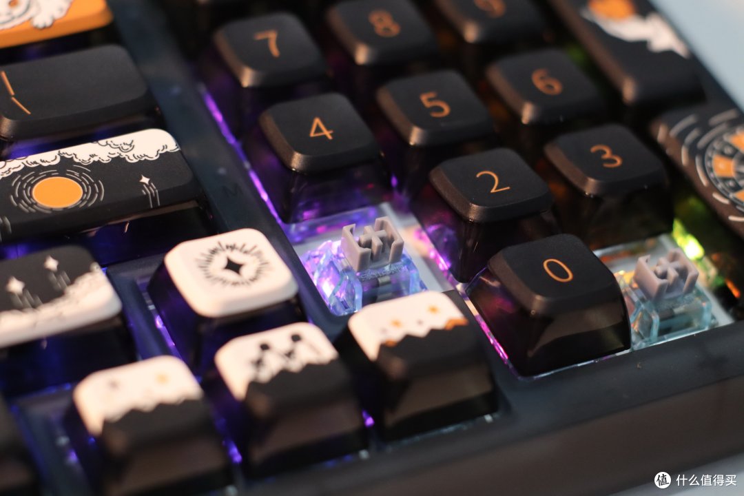 三模低延迟客制化键盘,好玩又好看的小呆虫GK980+体验报告