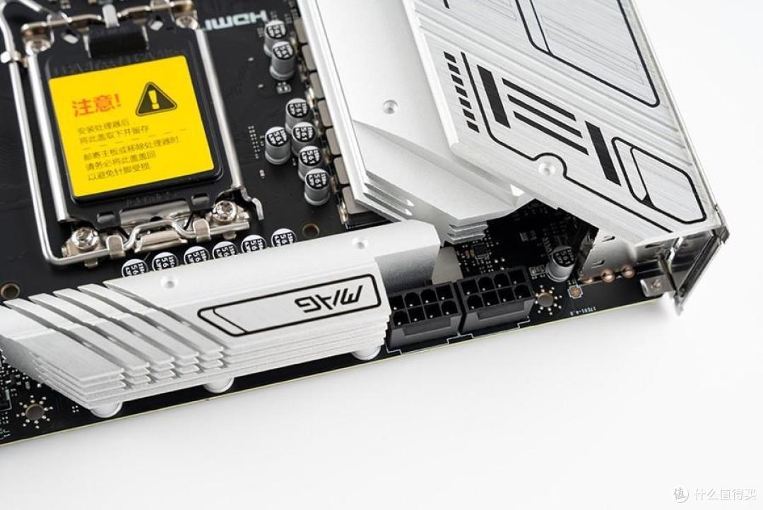 影驰 GeForce RTX 4060 Ti 8GB 金属大师 开箱分享