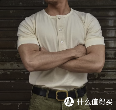 618必冲的百元小众T恤list,亨利领T恤、Ringer T、复古条纹承包你夏日的衣柜!