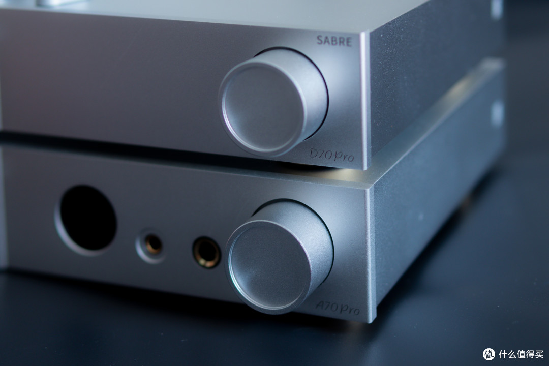 【耳边评测】声与形兼具的HiFi西装套——D70Pro SABRE与A70Pro