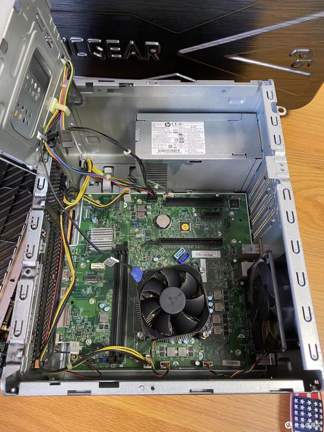 100元购买一大堆大厂电脑配件群光电源hp机箱富士康风扇b350主板,amd