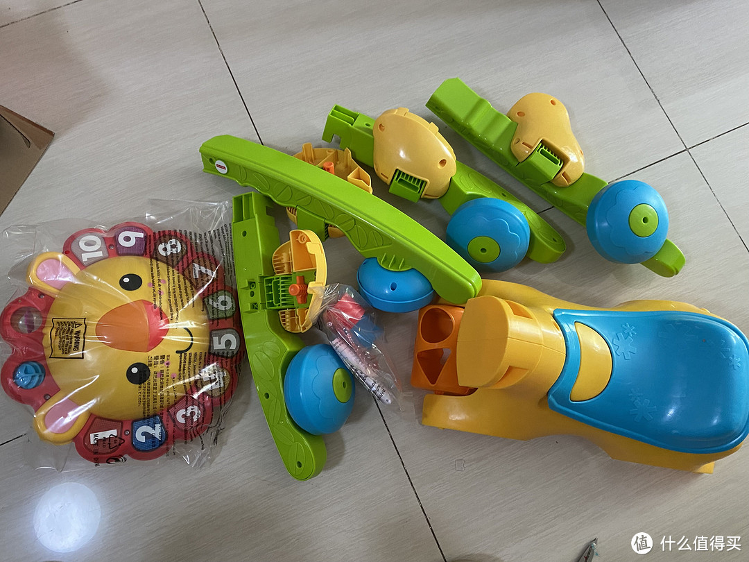 宝宝学步车怎么选？费雪（Fisher-Price）4合1摇摇小狮子学步车评测