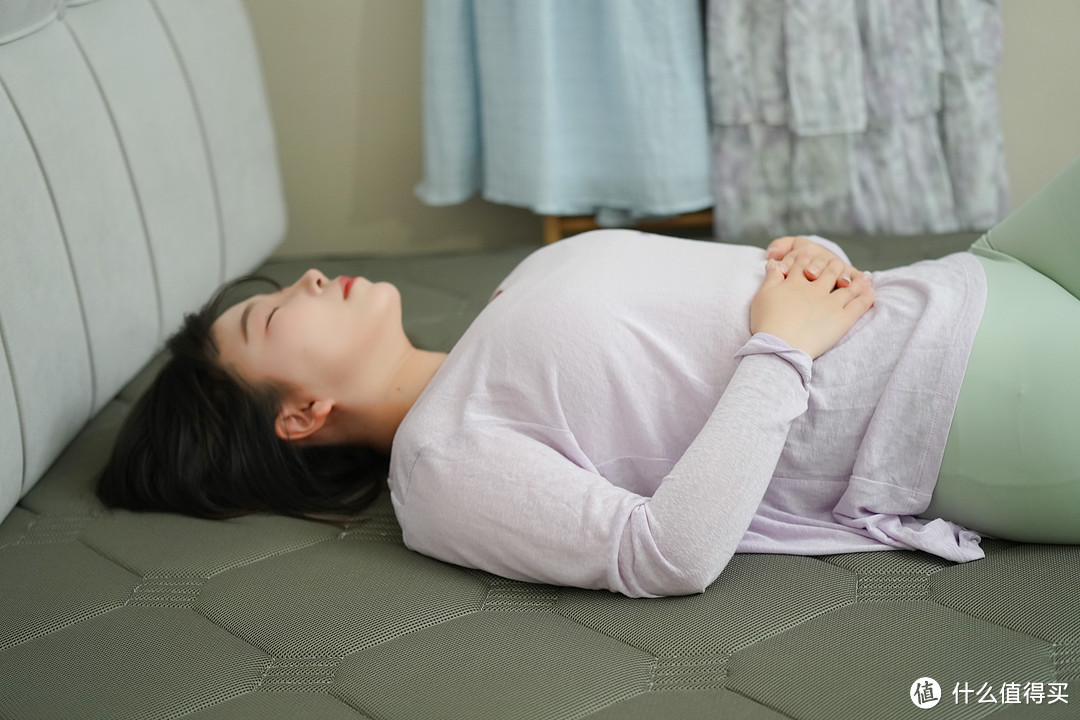 睡眠很舒适,钱包也舒适!3CM超厚乳胶&双面可用,2千元价位的床垫!让卧室秒变“总统套房”!