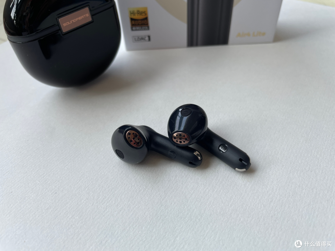泥炭 Air4 Lite,真无线蓝牙耳机性价比首选