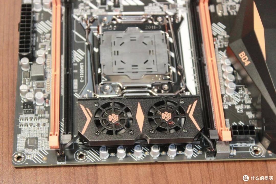 低价格拥抱多核强劲性能,华南金牌X99BD4主板搭配E5处理器性价比爆棚