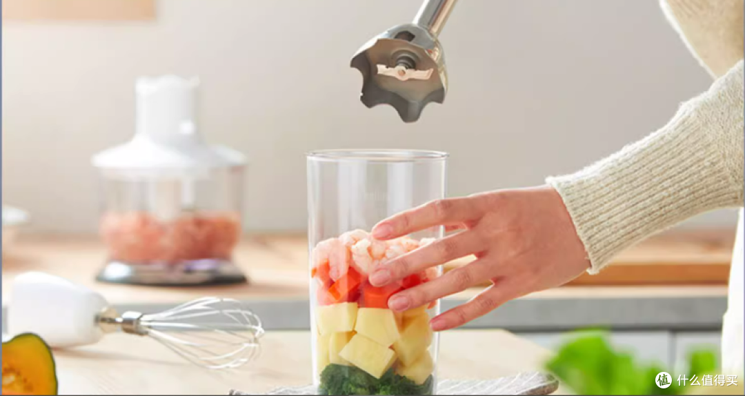 奶爸们一定都遇到过辅食机的种种困扰:量少不好打、难清洗、闲置等问题让人头疼。