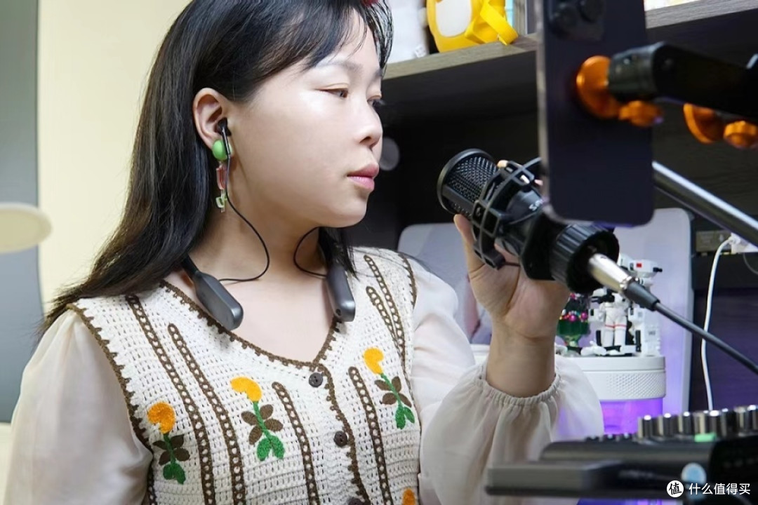 直播用什么样的耳机更合适?上分神器丁一号G800S监听耳机实战分享