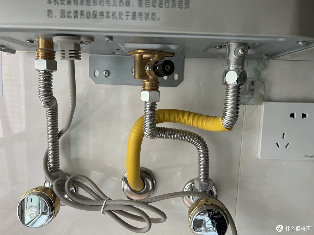 装修首选燃气热水器,燃气热水器首选能率