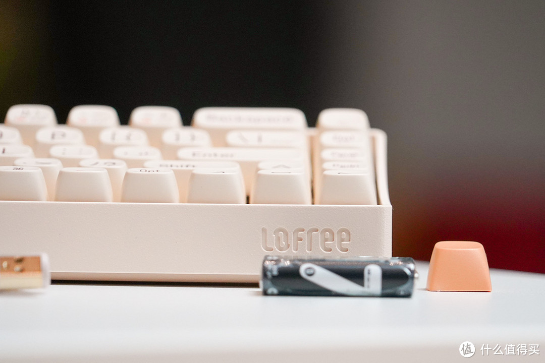 LOFREE小翘键盘鼠标评测：时尚外观与独特设计的完美融合