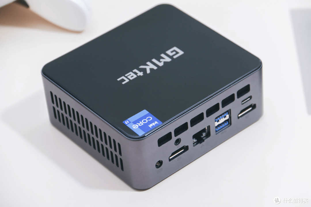 极摩客M2迷你主机实测,11代标压i7-11390H跑分百万,1299起真卷!