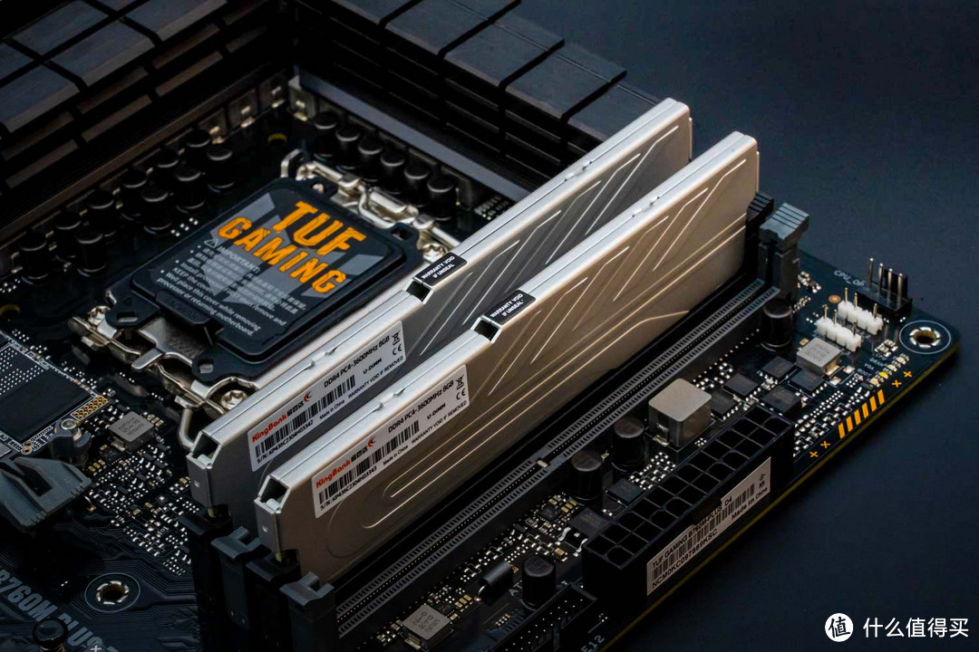 金百达银爵DDR4 3600Mhz套条超频评测：稳定在4200Mhz完全OK