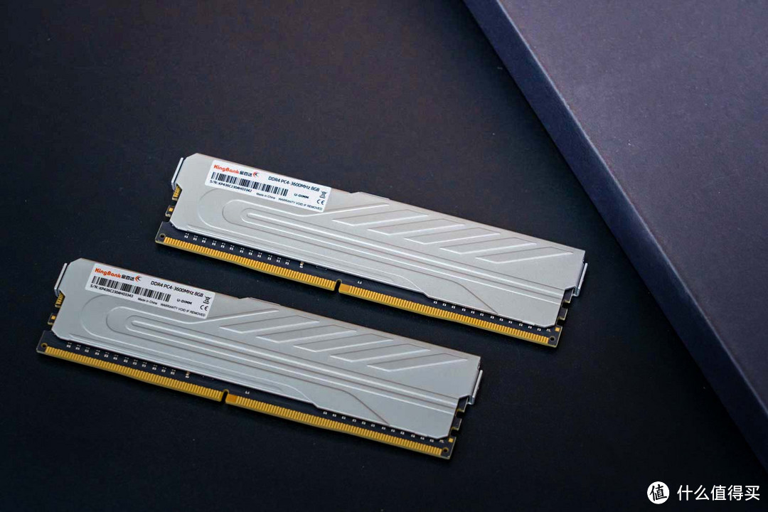 金百达银爵DDR4 3600Mhz套条超频评测：稳定在4200Mhz完全OK