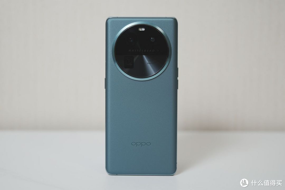 OPPO Find X6，今年最好的旗舰标准版手机｜真机测评