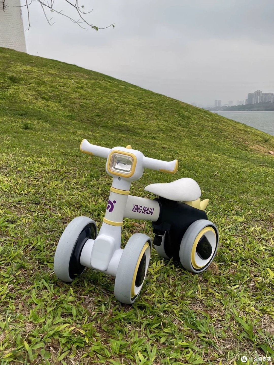 1-3岁的四轮平衡车,遛娃神器