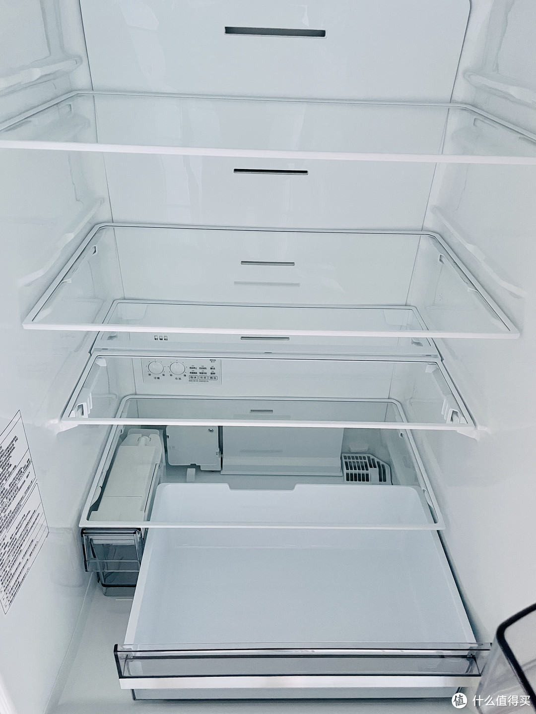 买冰箱必看的《白色之战》系列文章！①东芝小小桃日系三门冰箱RM382WE