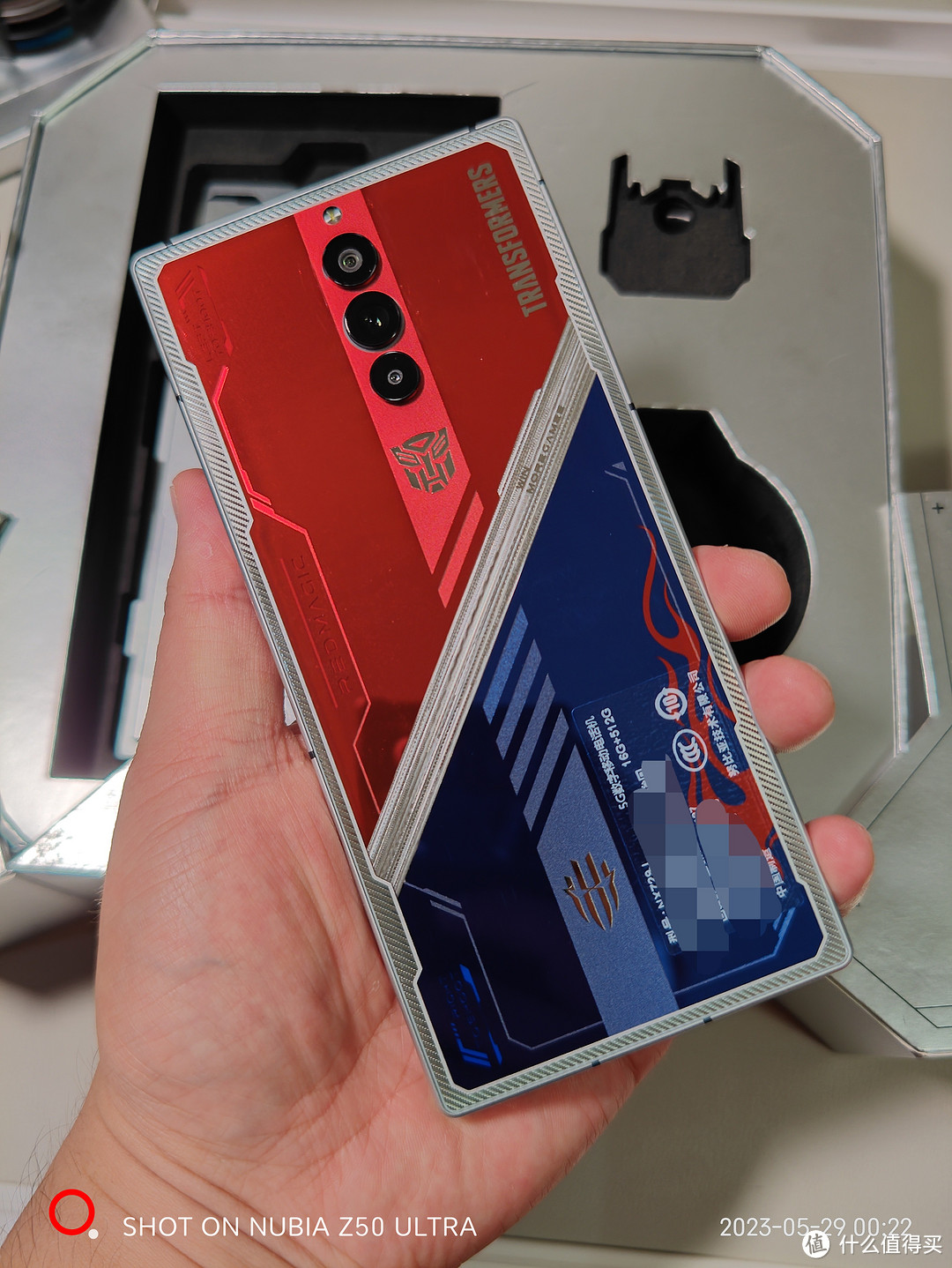 红魔8p变形金刚联名vs银翼版vs努比亚z50u！三款全面屏手机的外形，你喜欢哪个？
