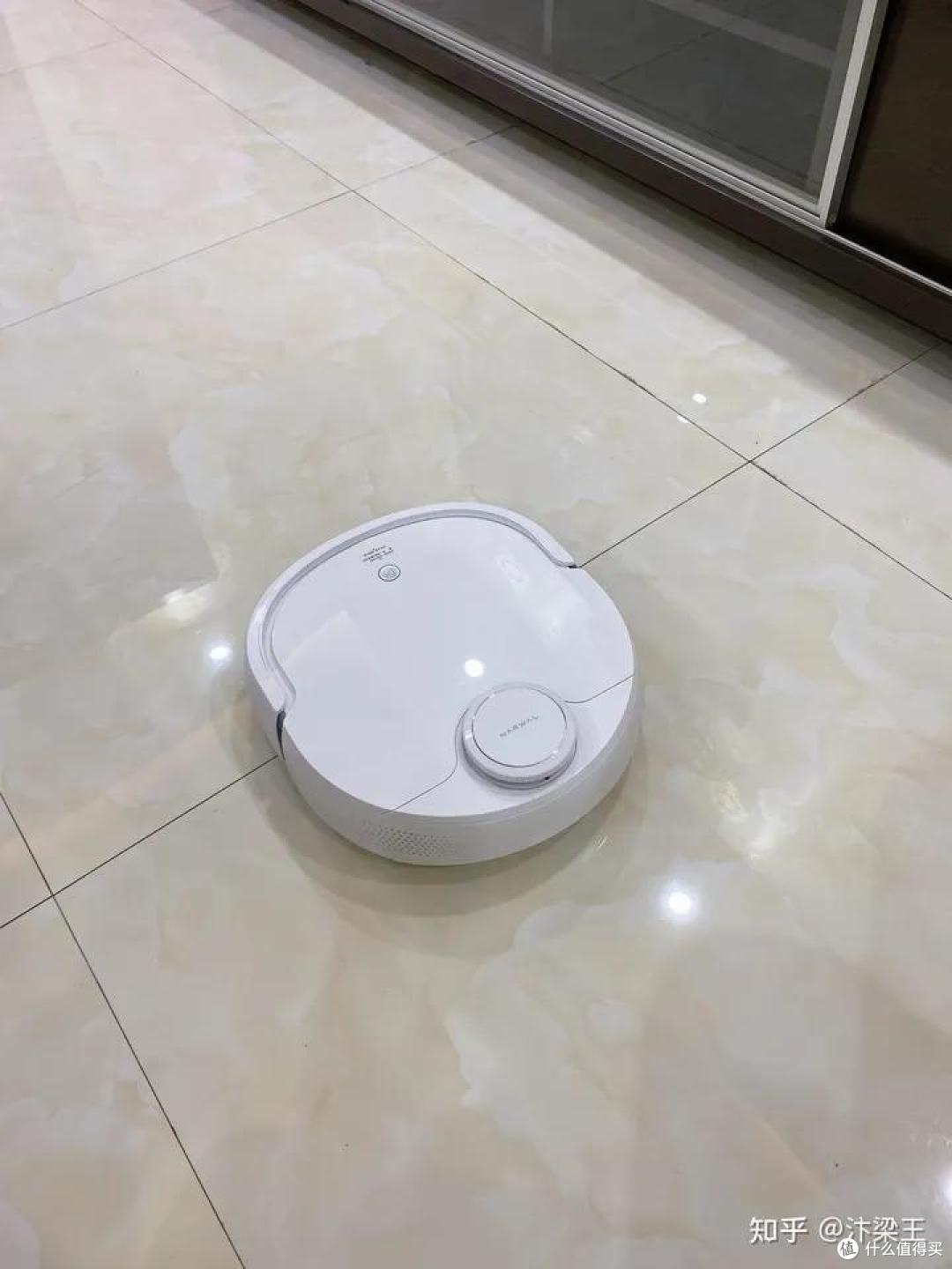 入手[ 云鲸J2扫地机器人 ] ，还原最真实的家居生活体验！