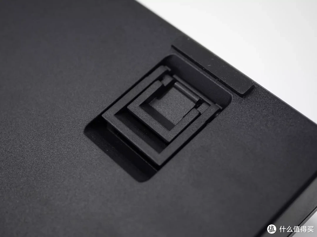 199元就能拥有的Gasket结构无线三模RGB背光98键热插拔机械键盘！