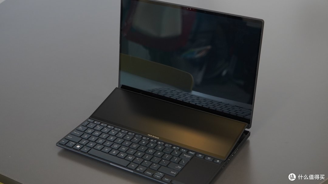 华硕灵耀X双屏Pro2023,轻薄+高性能,用过才会懂
