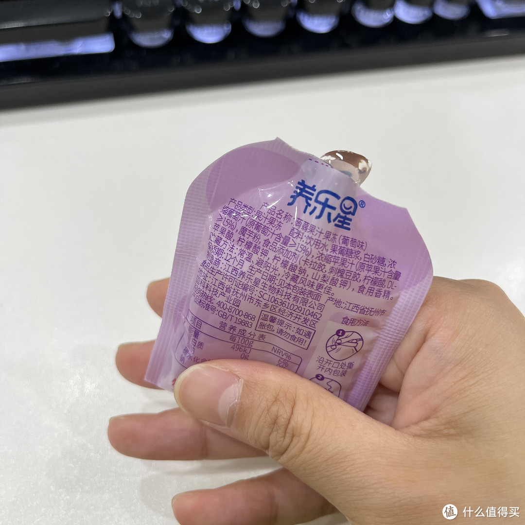 果汁和蒟蒻融合在一起的魔芋果冻——蒟蒻（ju ruo）果冻