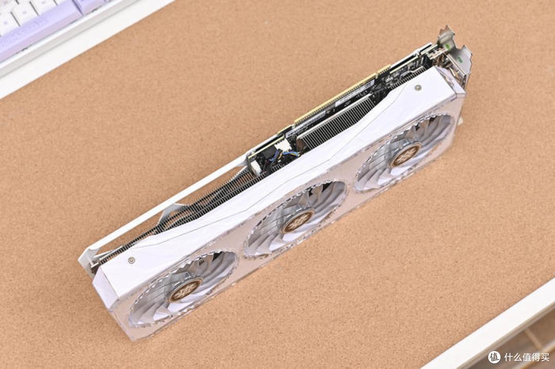 畅玩1080P主流游戏——影驰 GeForce RTX 4060Ti 8GB 星曜 OC 开箱简测