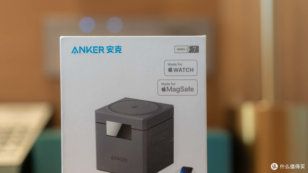 能量Cube:安克三合一充电器快充,我的桌面新宠!