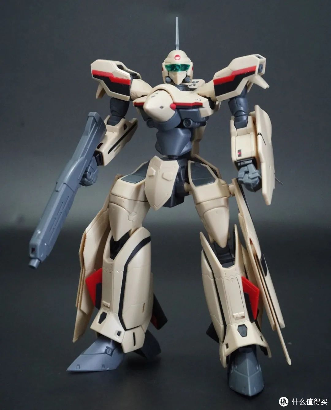 HG 1/100 超时空要塞PLUS YF-19开箱