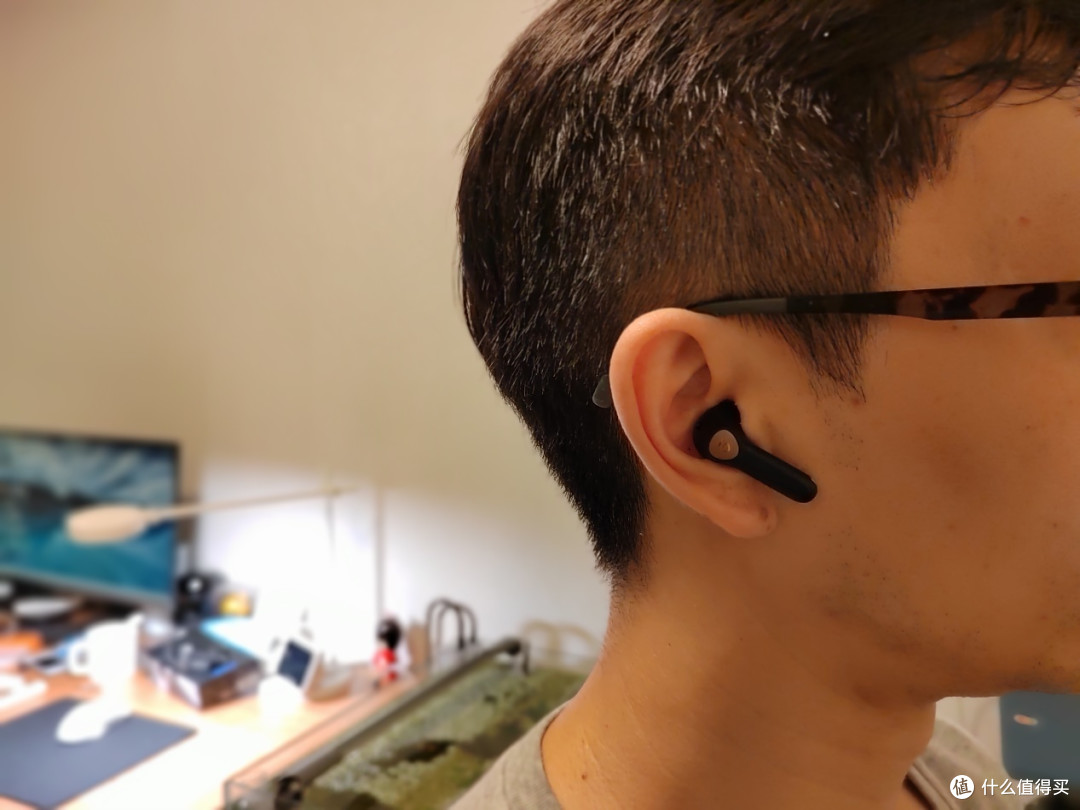 轻松佩戴、舒适降噪的半入耳主动降噪耳机—泥炭SoundPeats Air4