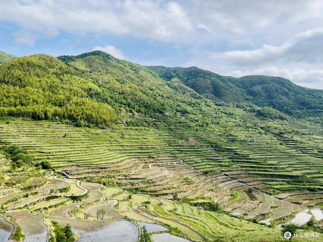 周末跑山计划，不过瘾就继续跑，覆卮山看梯田爬石浪