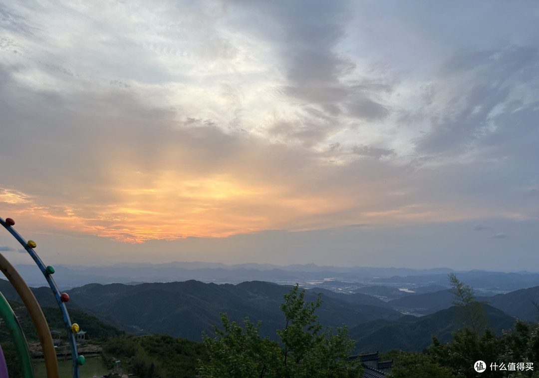 周末跑山计划，不过瘾就继续跑，覆卮山看梯田爬石浪