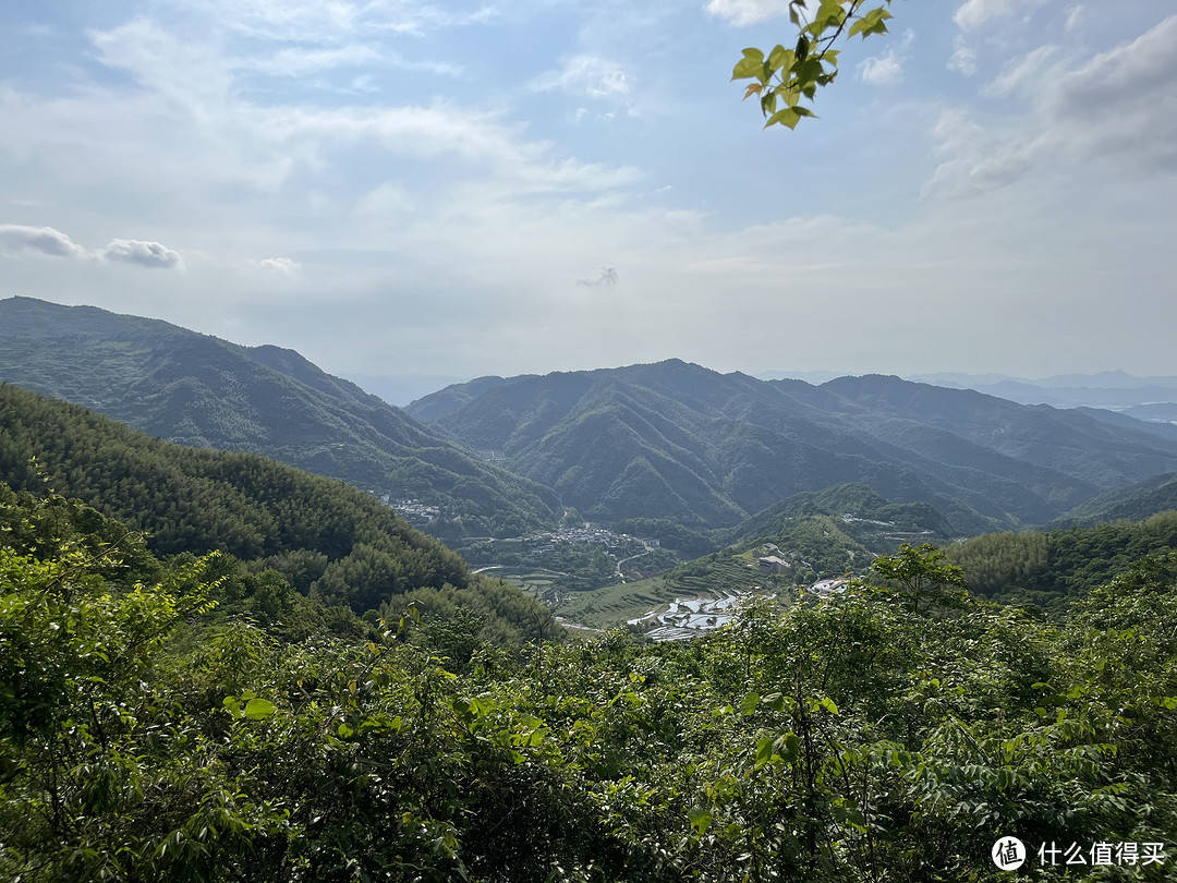 周末跑山计划，不过瘾就继续跑，覆卮山看梯田爬石浪