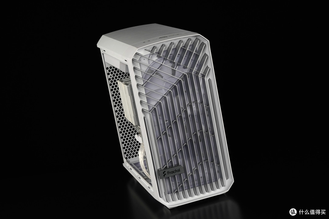 分型工艺 Torrent Compact RGB+Z790吹雪主板+振华LEADEX VP1000W打造的白色风冷主机
