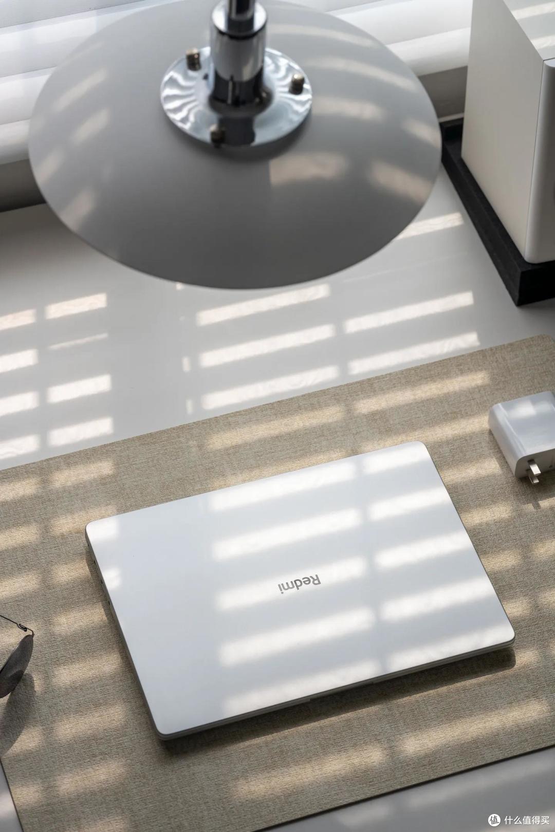 重新定义 4000元档轻薄本?Redmi Book 14 上手体验
