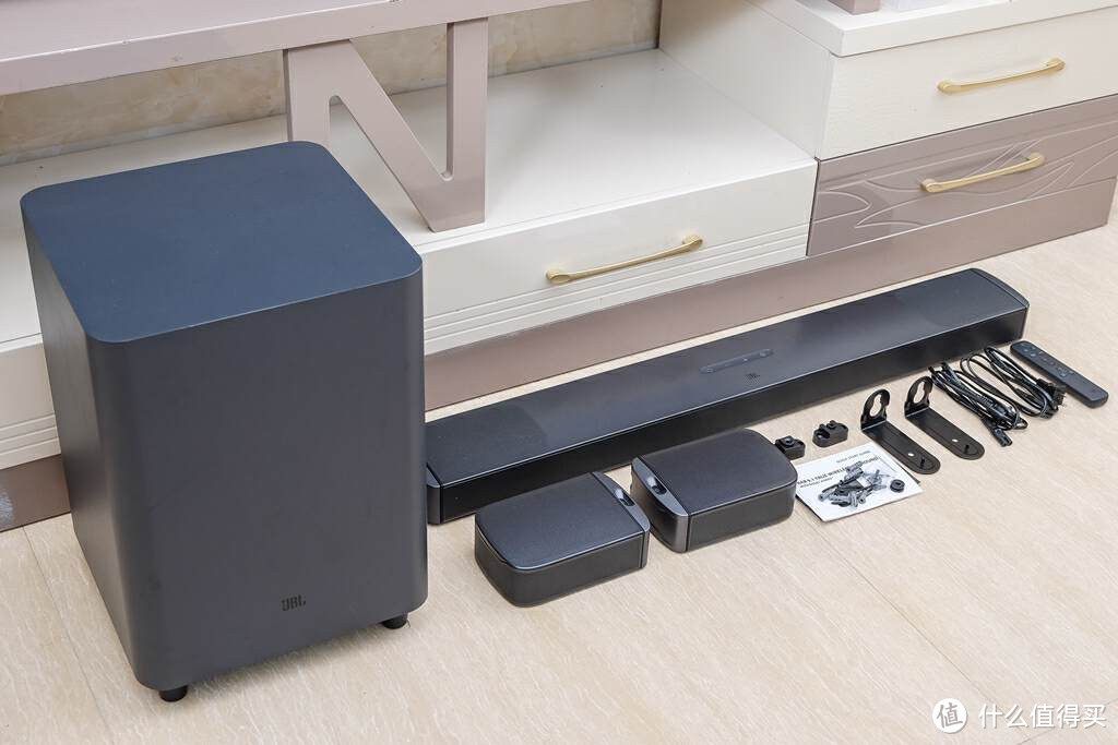 618入手心仪音响,JBL BAR9.1回音壁体验:感受音画震撼效果