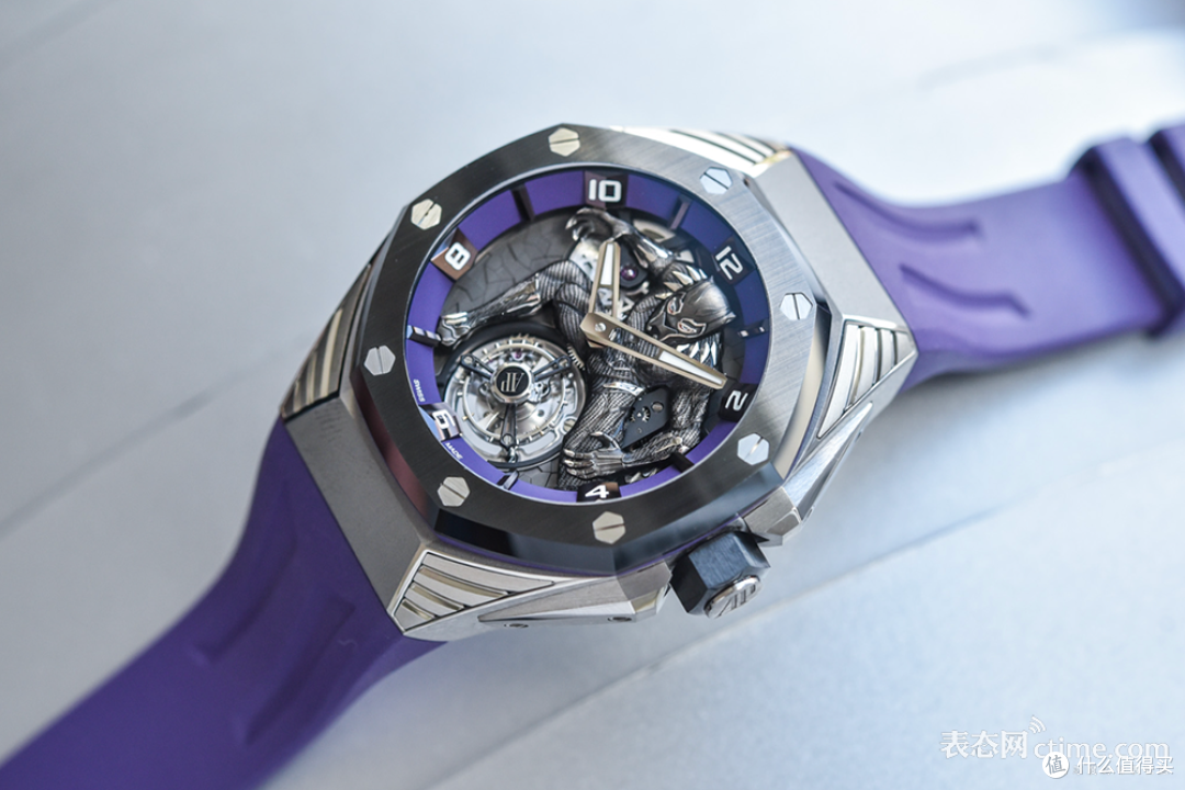 皇家橡树概念系列 "black panther黑豹"浮动式陀飞轮腕表