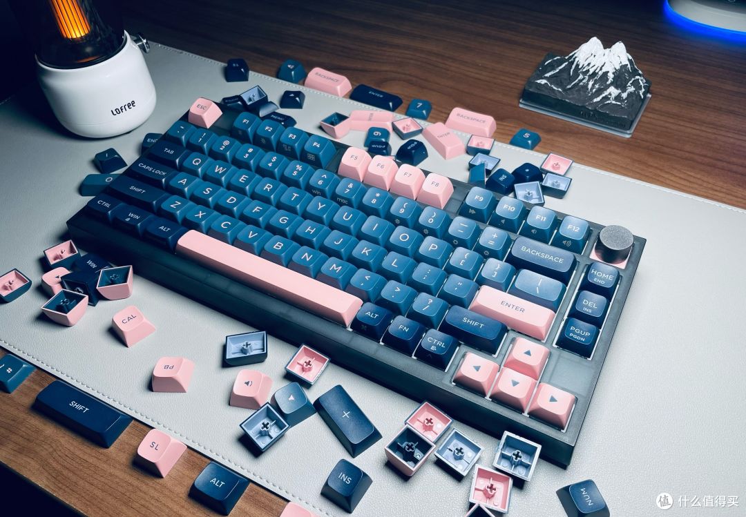 618买三模机械键盘,500元预算种草款——小呆虫GK980,大爱“灰白字透”和客制化玩法