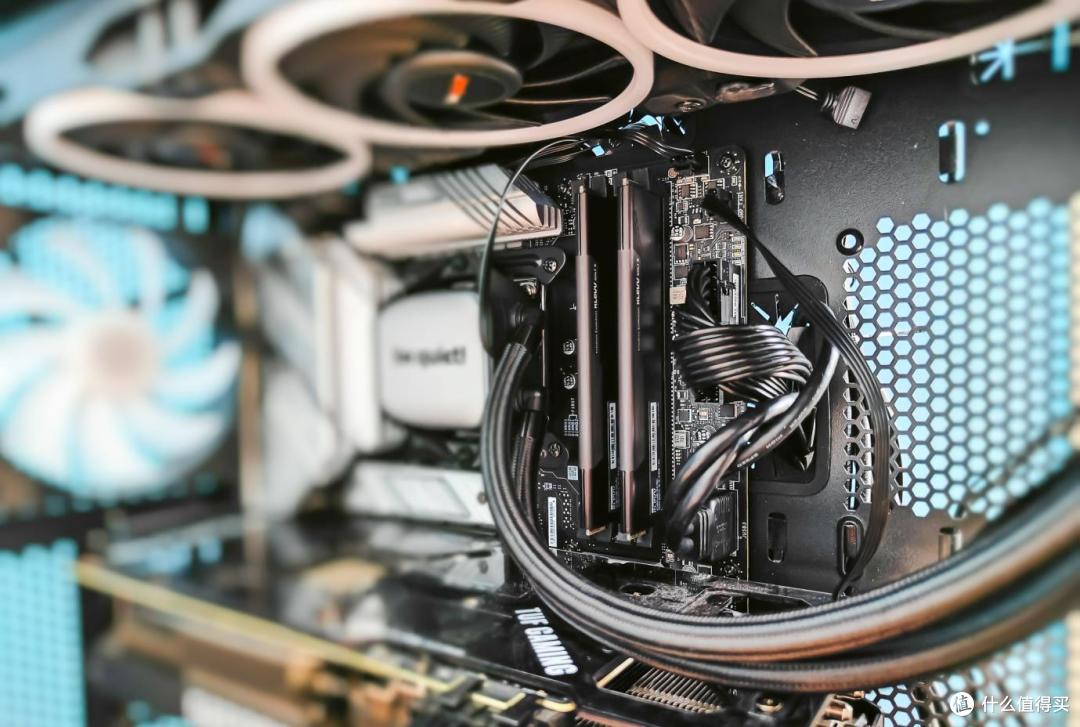 超低价格,超高性能,绝对海力士原厂颗粒,入手KLEVV科赋雷霆BOLT DDR4内存玩超频