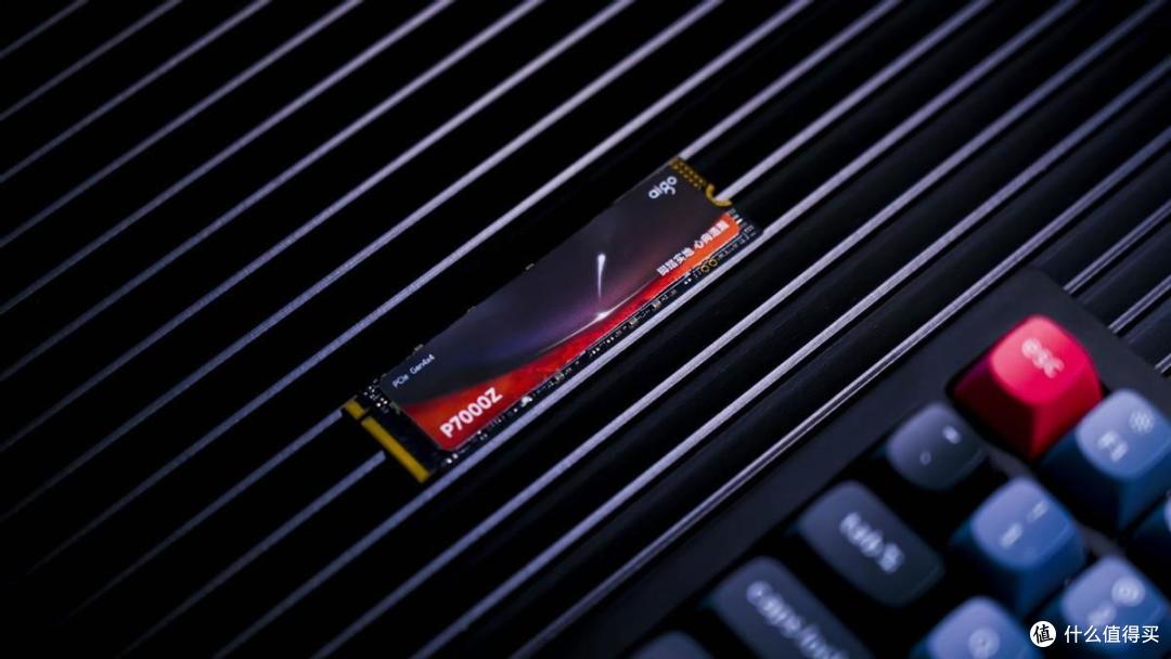 玩家抄底时刻，厂家捶地丨不到500块的aigo P7000Z SSD上手实测