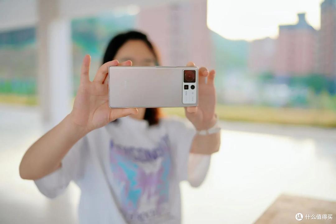 写文章从0到1,再从1到10需要多久?它告诉你——小米MIX Fold2产品体验
