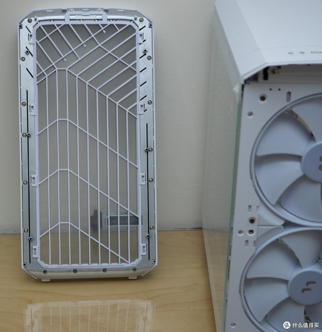 纯白控狂喜——FD Torrent Compact RGB 机箱装机体验